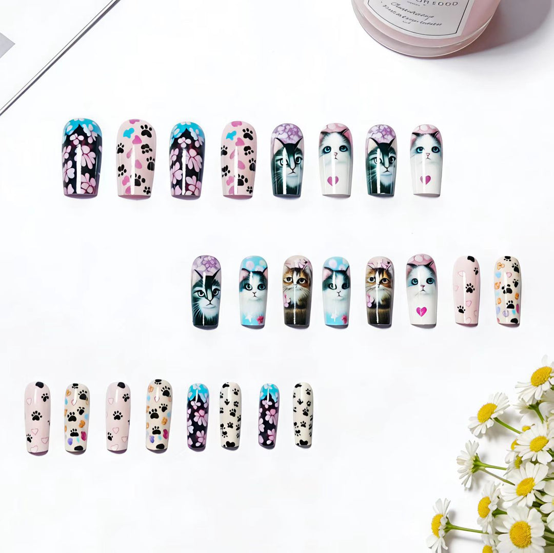 Creative artificial nails with playful cat pattern Kalsten