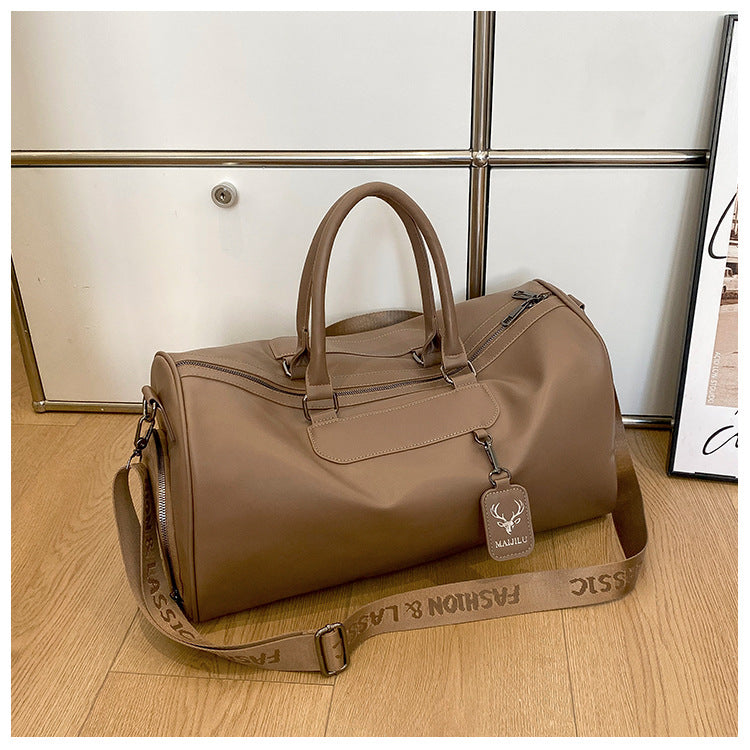 Spacious Travel Duffel Bag with Premium Waterproof Material Kalsten
