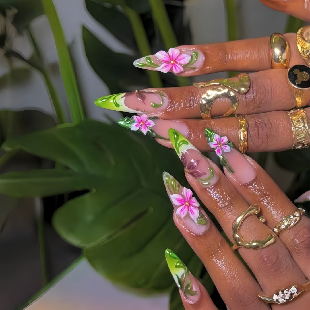 Artificial nails with intricate floral pattern and elegant gradient Kalsten