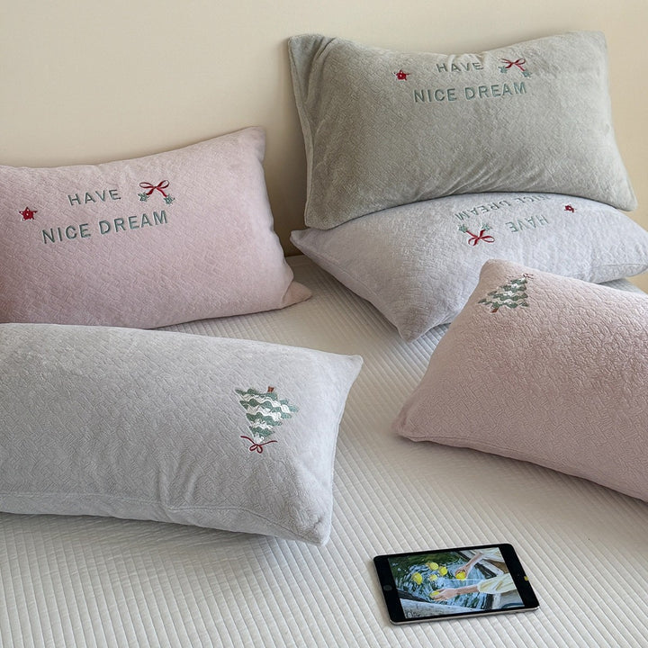 Quilted Pillowcase Set