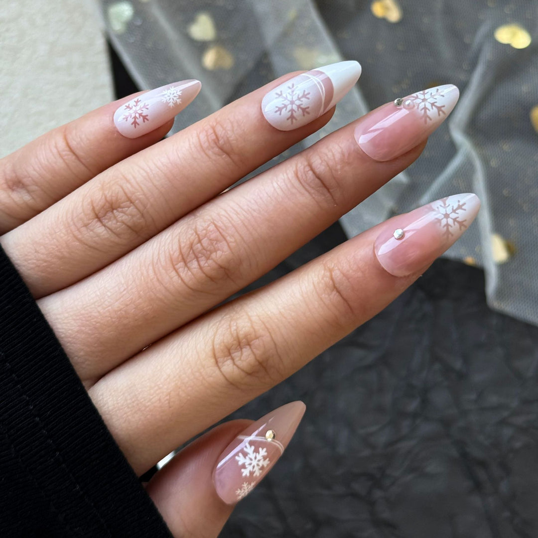 Elegant Winter-Themed Press-On Nails Kalsten