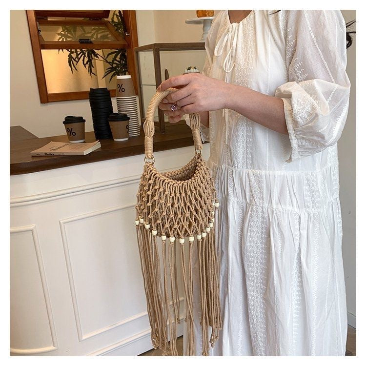 Hand-knotted shoulder bag with tassels Kalsten