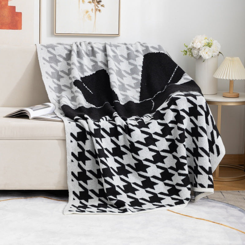 Modern Houndstooth Pattern Throw Blanket