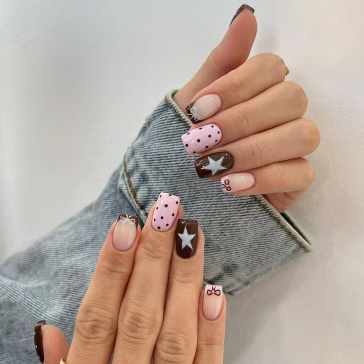Self-adhesive artificial nails with playful patterns Kalsten