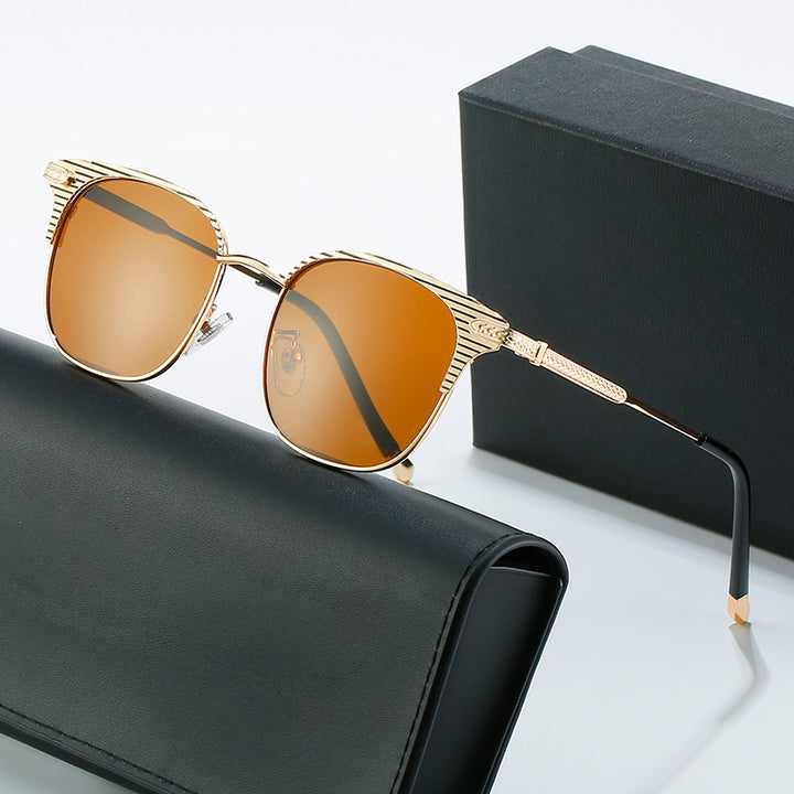 Ladies designer sunglasses with luxurious frame and mirrored lenses Kalsten
