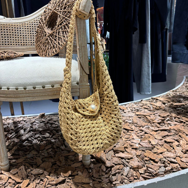 Hand-knotted shoulder bag with bead closure Kalsten