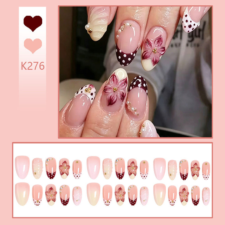 Elegant artificial nails set with floral accents Kalsten