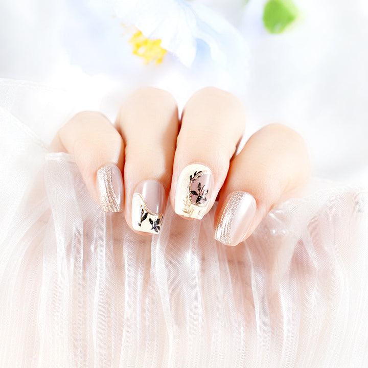 Floral-Inspired Nail Art Extensions Kalsten