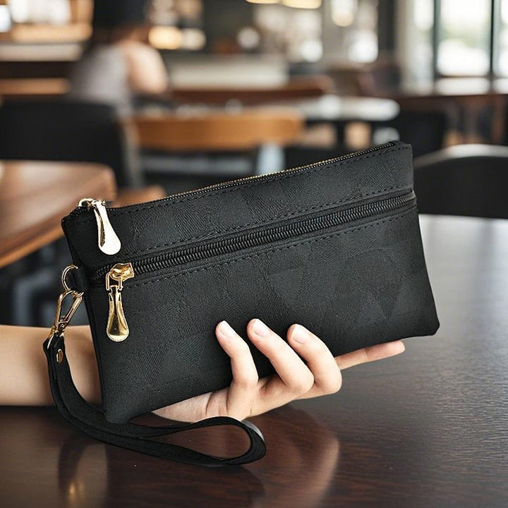 Elegant Clutch With Practical Zipper Kalsten