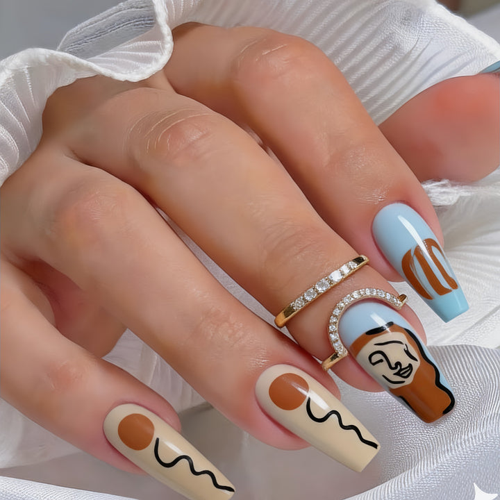 Artificial Nails in Modern Abstract Design Kalsten