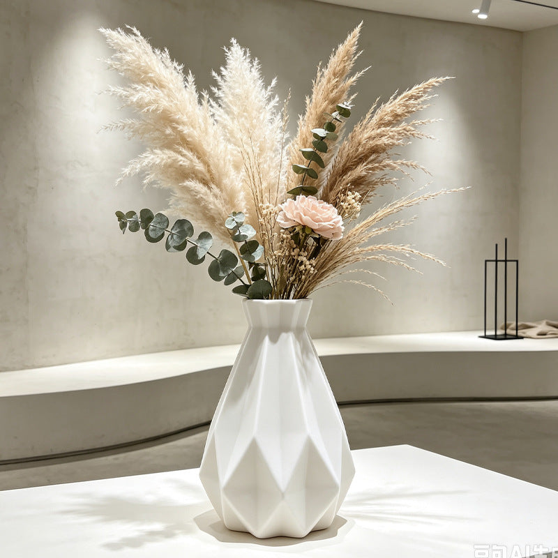 Modern Angular Decorative Vase Kalsten