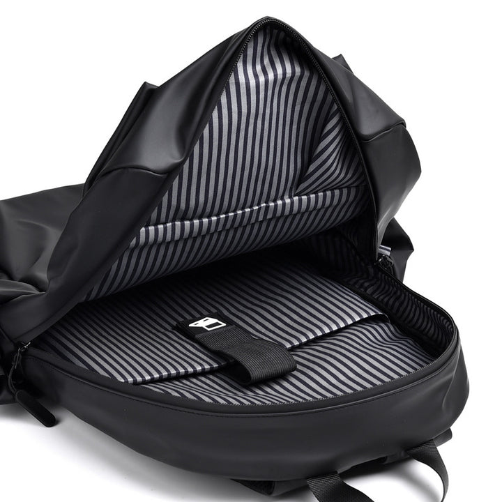 Travel-Friendly Waterproof Daypack kalsten