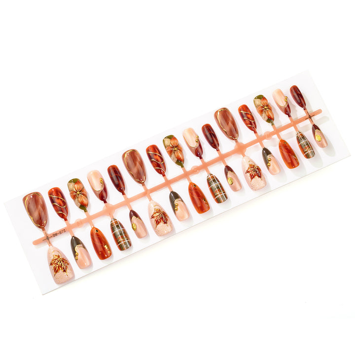 Autumn-Inspired Manual Nail Art Set