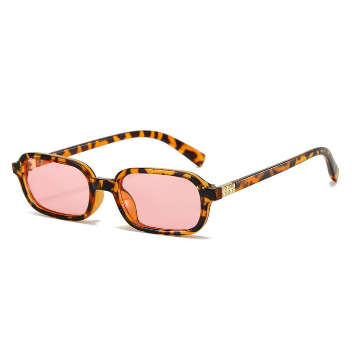 Chic Flat Lens Sunglasses with Decorative Metal Details Kalsten