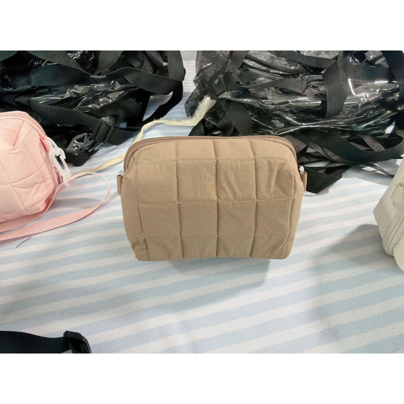 Cosmetic Organizer with Padded Design Kalsten
