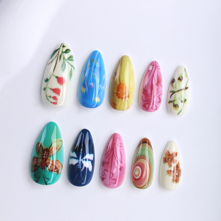 Creative artificial nails with botanical motifs Kalsten