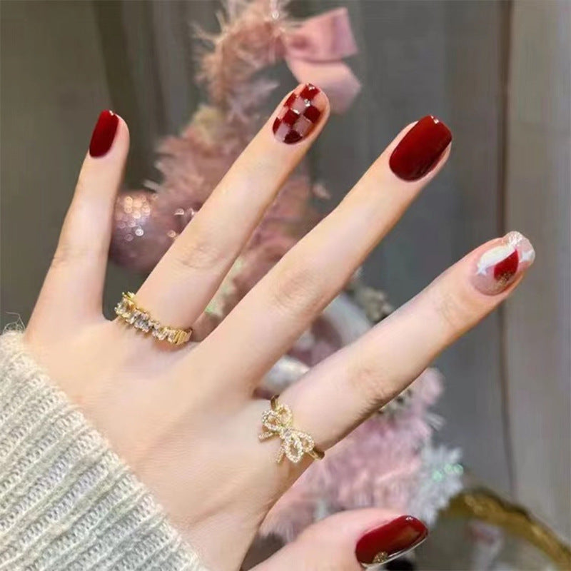 Stylish heart and ombre design artificial nails Kalsten