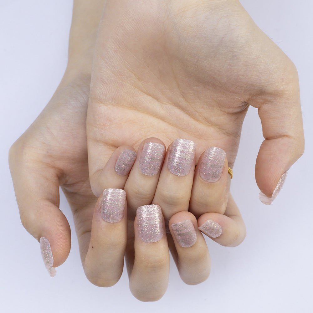 Glittering artificial nails with elegant metallic finish Kalsten