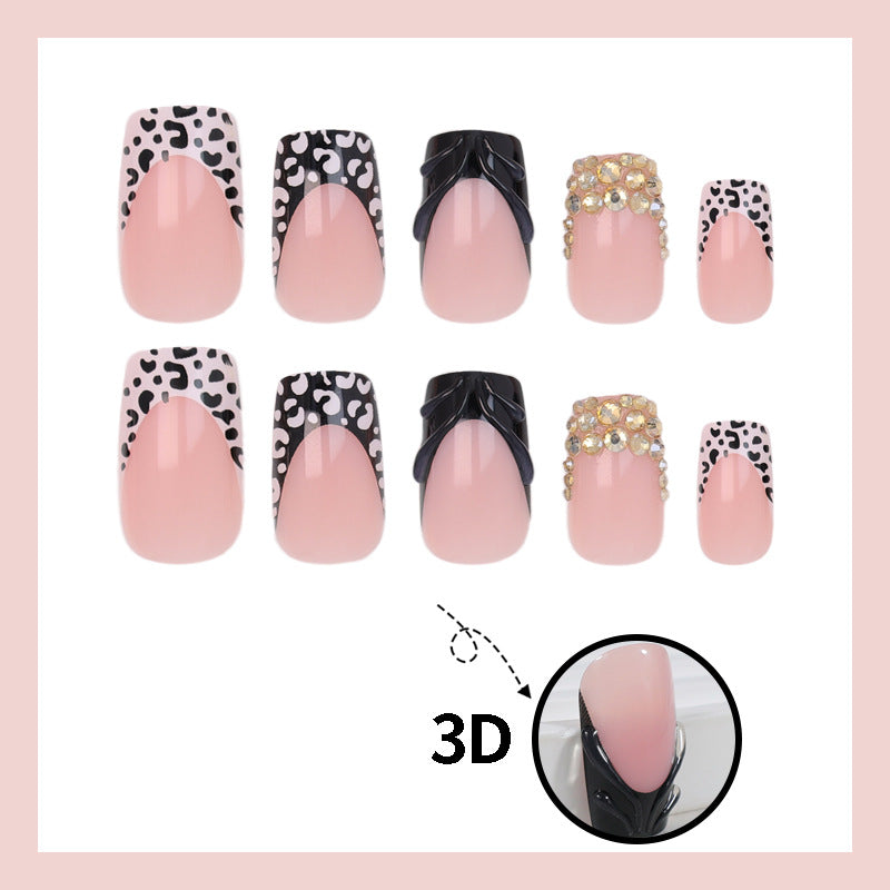 Artificial nails with luxurious 3D decorations and glamorous accents Kalsten