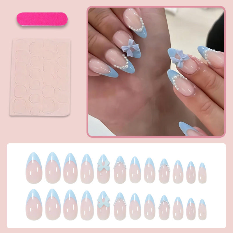 Nail set with elegant flower and pearl decorations Kalsten