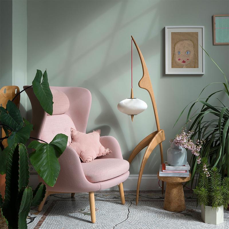 Artistic Floor Lamp with Integrated Hanging Shade