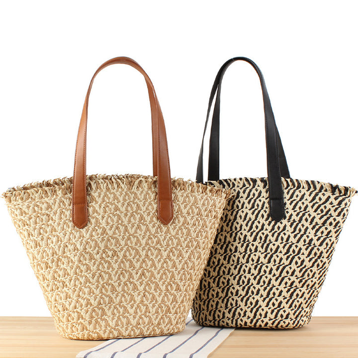 Stylish leisure tote bag made of braided natural material Kalsten