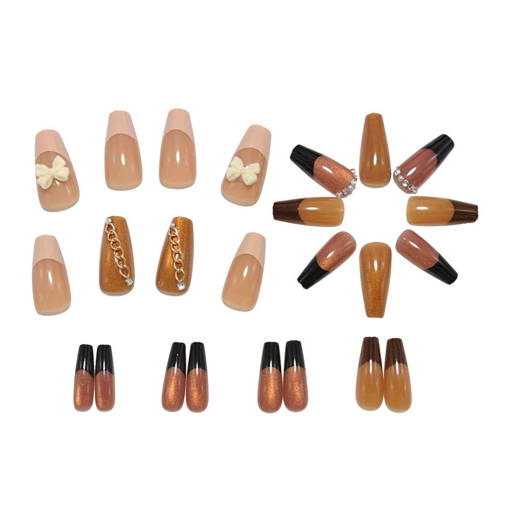 Glamorous artificial nails with glitter design Kalsten