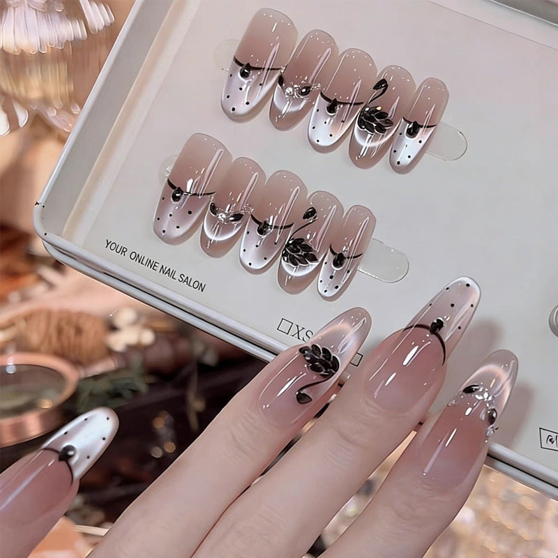 Artificial nails with floral accents and elegant shine Kalsten