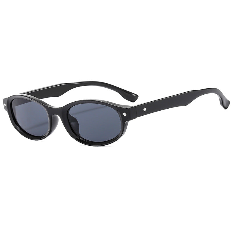 Retro Oval Frame Sunglasses