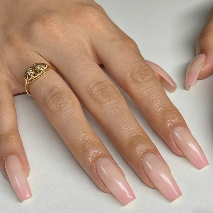 Artificial Nails in Modern French Style Kalsten