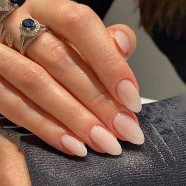 Elegant Oval Nail Art Kalsten