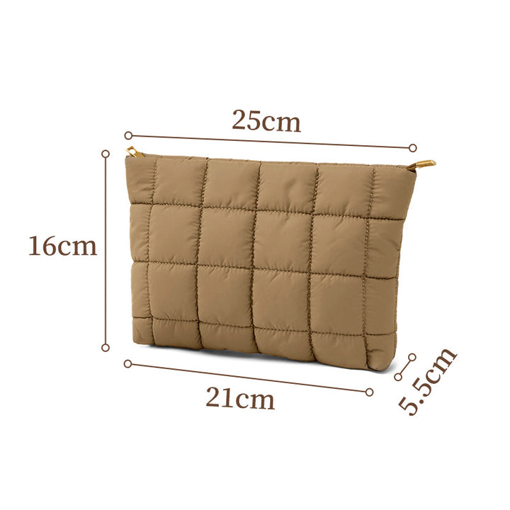 Quilted Travel Clutch Kalsten