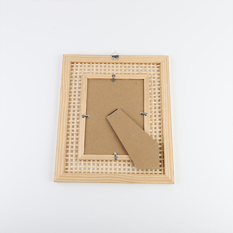 Artful picture frame in rattan design Kalsten
