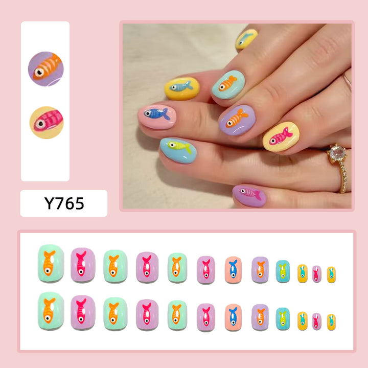 Creative artificial nails with playful fish design Kalsten