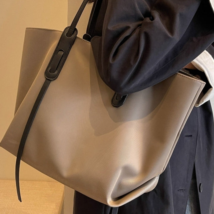 Sleek Minimalist Tote Bag Kalsten