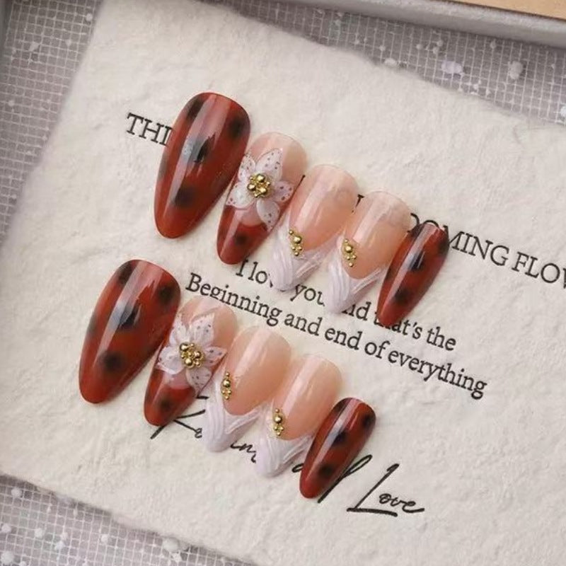 Artistic Floral and Star-Embellished Press-On Nail Set Kalsten