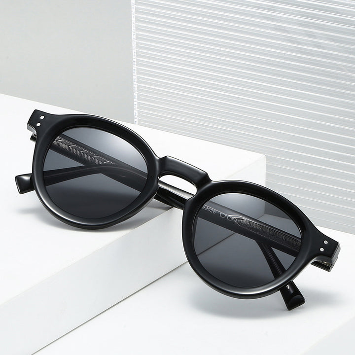 Ladies fashionable sunglasses in a stylish round design by Kalsten