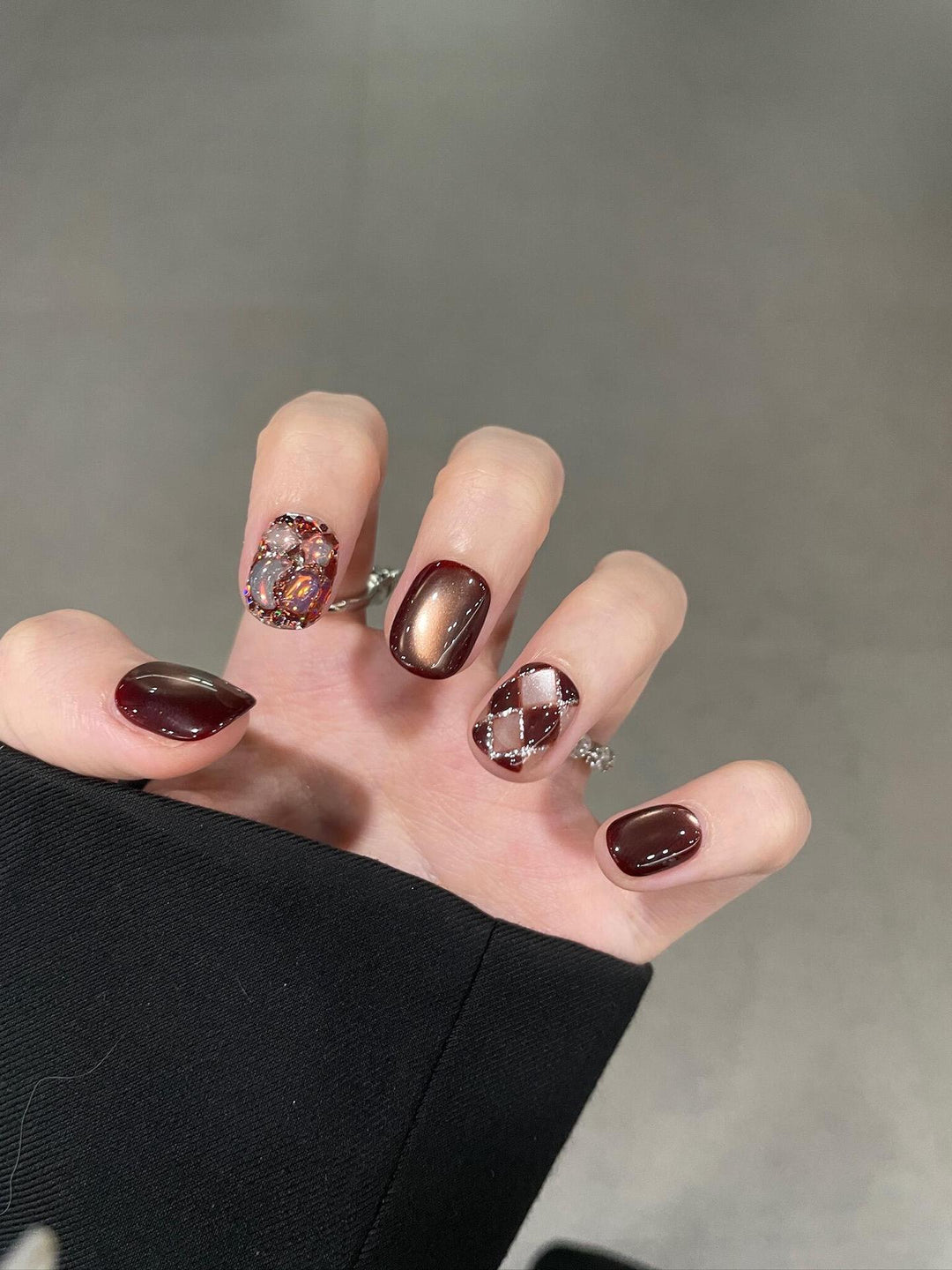 Artificial nails with creative rhinestone design Kalsten