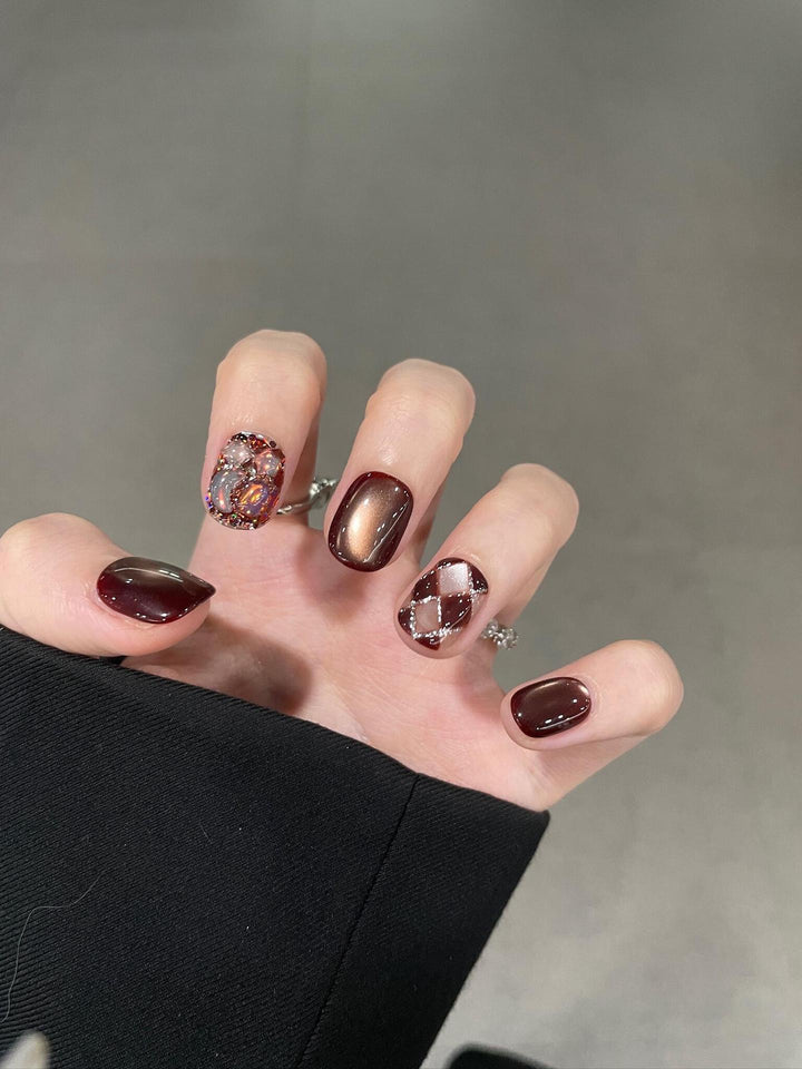Artificial nails with creative rhinestone design Kalsten