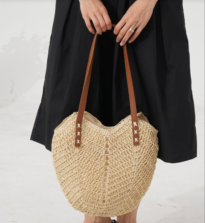 Elegant Bast shoulder bag with leather accents Kalsten