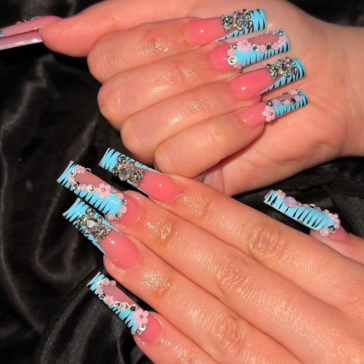 Artificial nails with elaborate decorations Kalsten