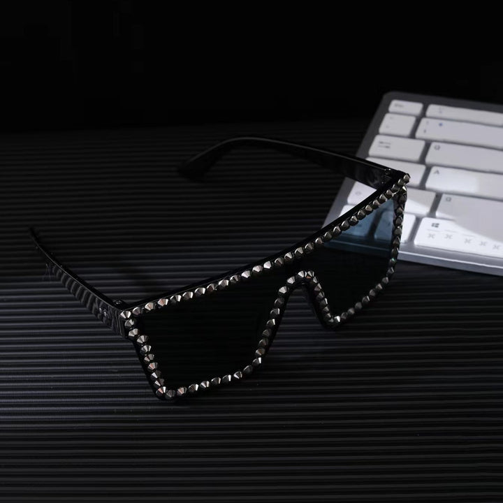 Women's Oversized Sunglasses with Modern Rectangular Frame Kalsten