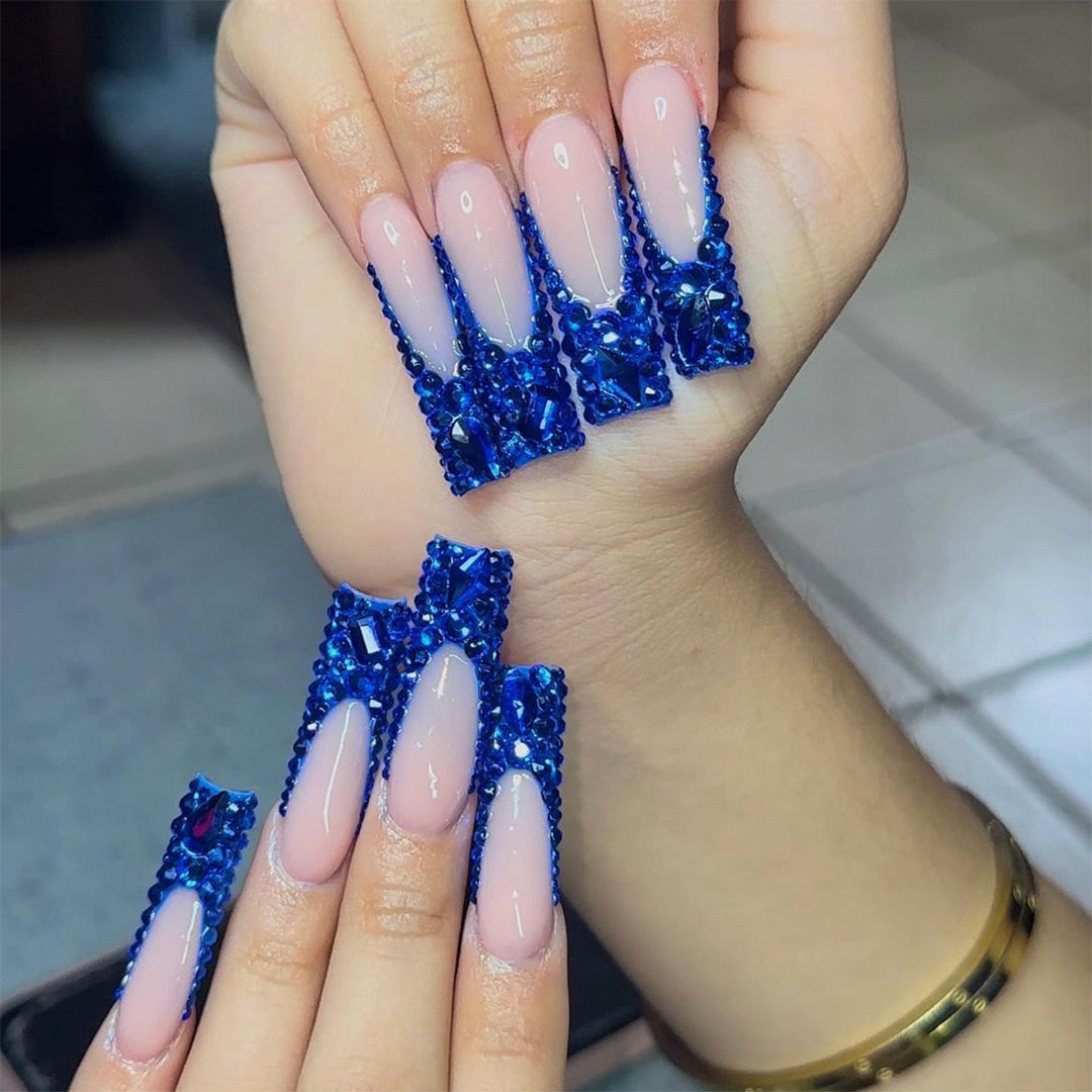 Luxury Artificial Nail Set with Sparkling Crystal Decorations Kalsten