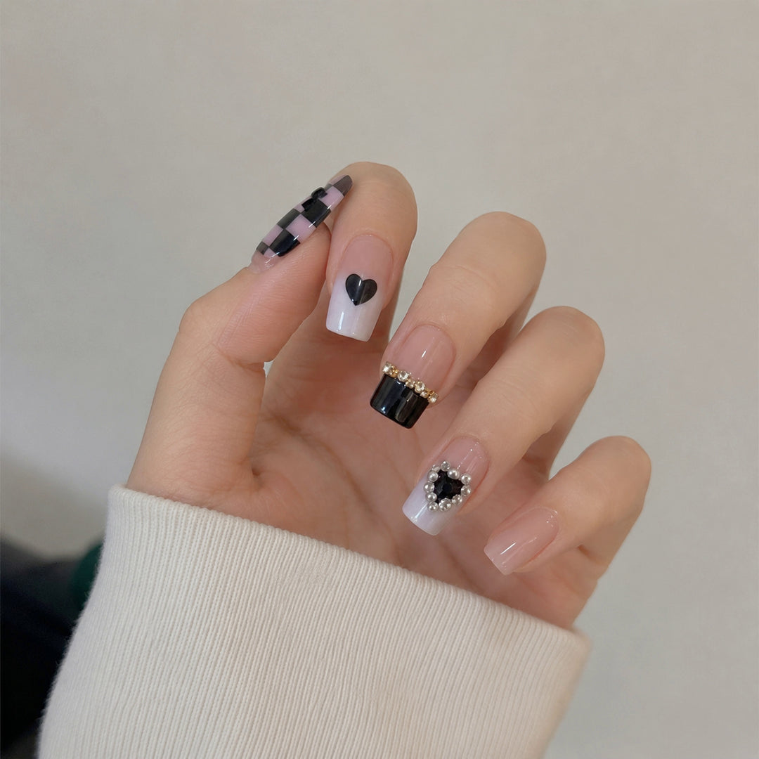 Artistic Heart-Inspired Press-On Nails Kalsten