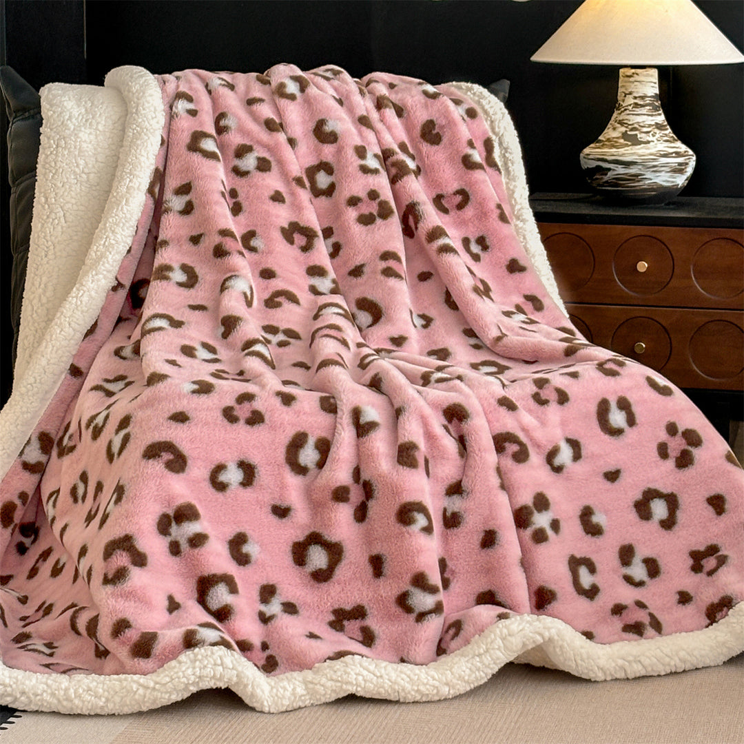 Women's Plush Leopard Print Throw Blanket