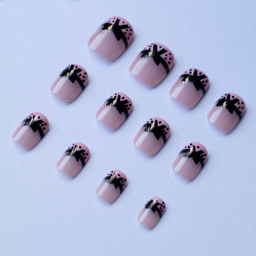 Artistic Bow Accented Nail Art Kit
