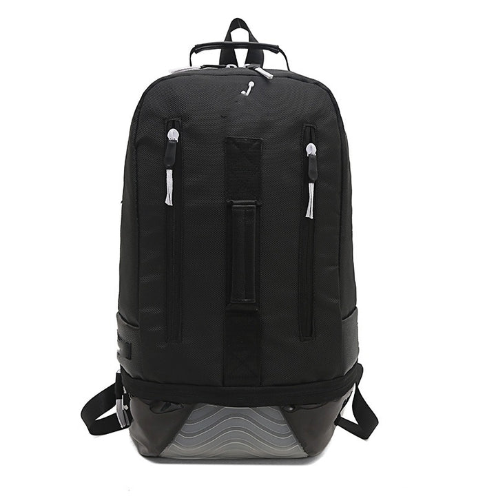 Sporty backpack with insulating bottom and water-repellent surface Kalsten