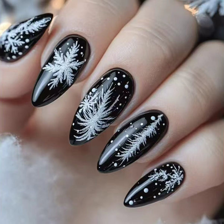Elegant Artificial Nails with Snowflake Design Kalsten
