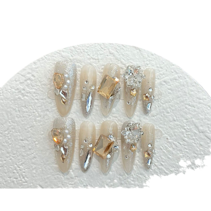 Luxurious Rhinestone-Embellished Press-On Nails