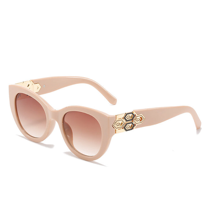 Fashion-Forward Cat-Eye Sunglasses with Decorative Accents Kalsten